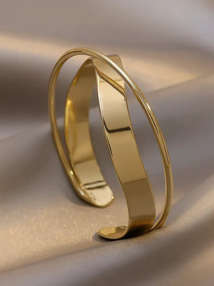 Clasic Golden Bracelet