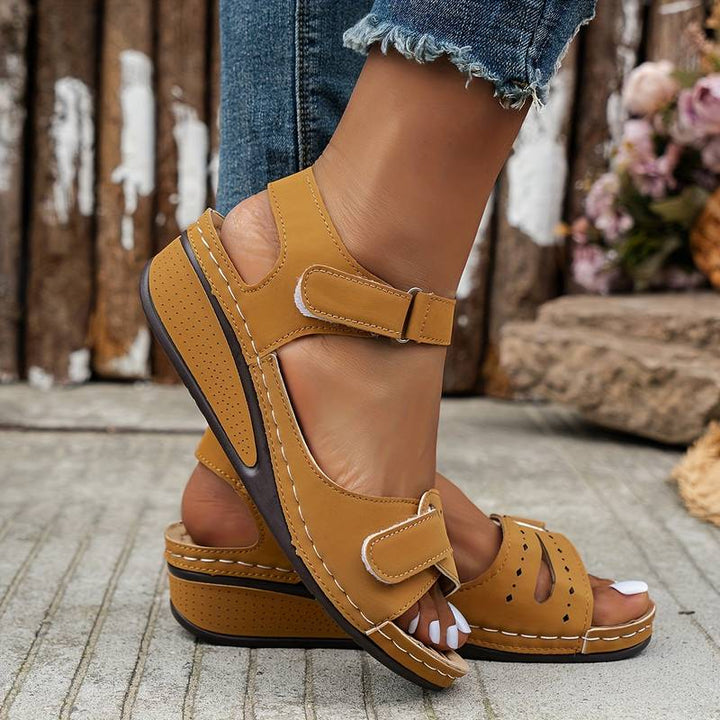 DONNA - Comfy Sandals