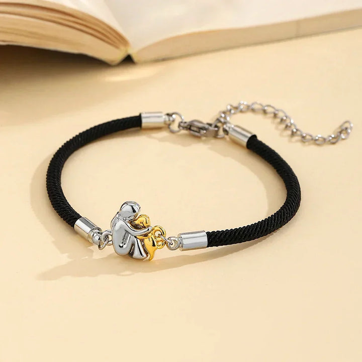 Amanda & Oliver | Dog Embrace Bracelet