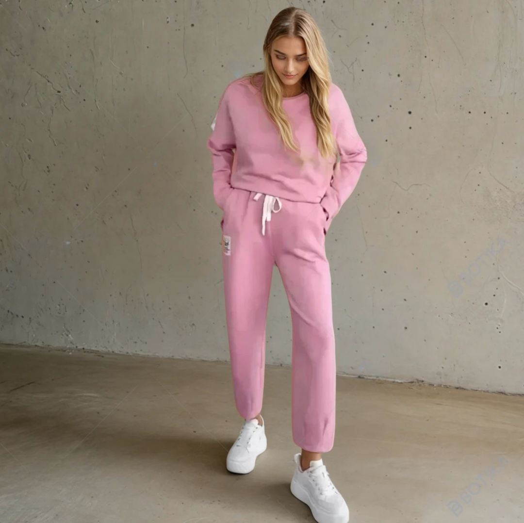 Olivia I Smooth as Butter & Elegant