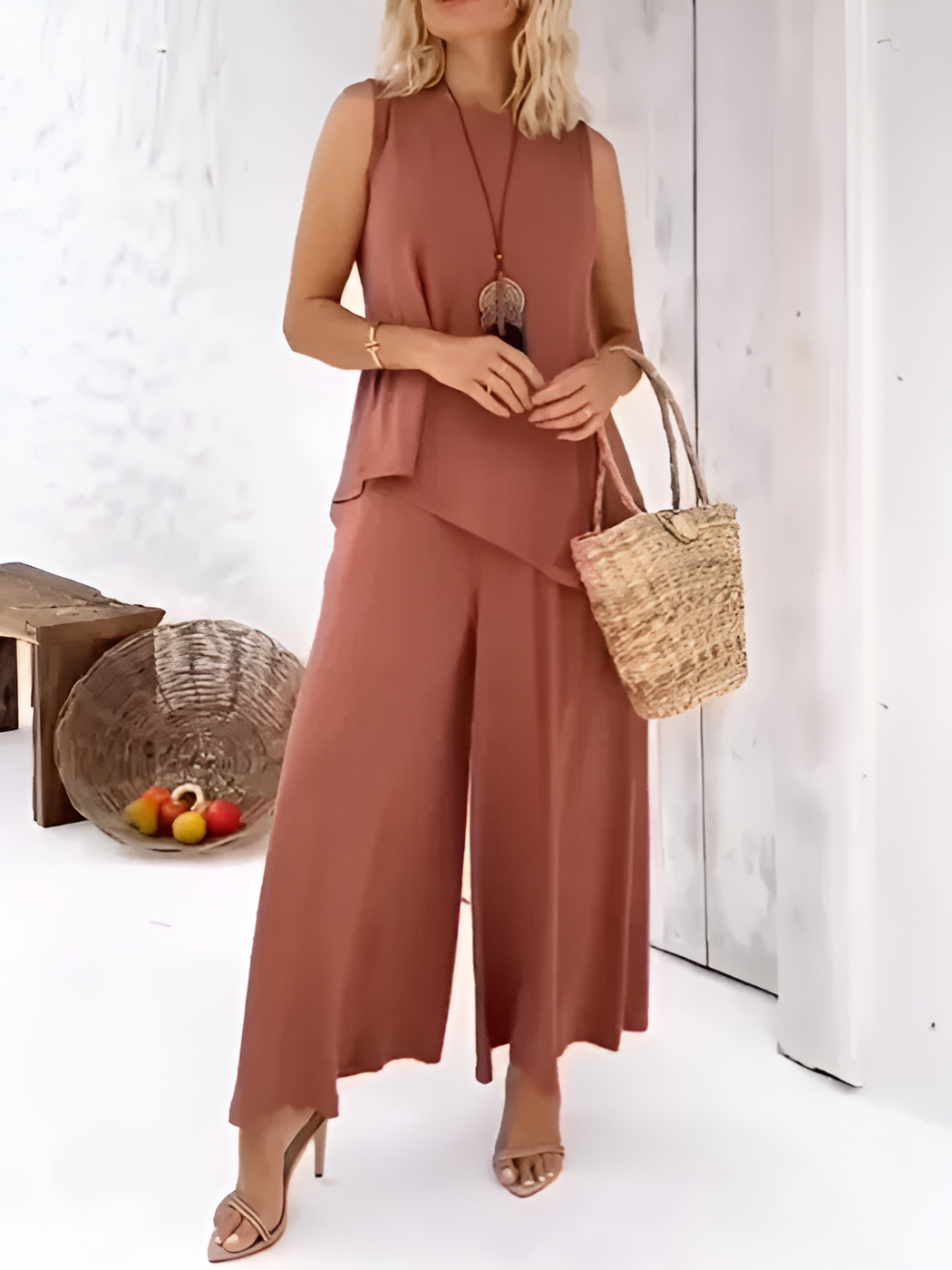 Lorena | Elegant Sleeveless Set