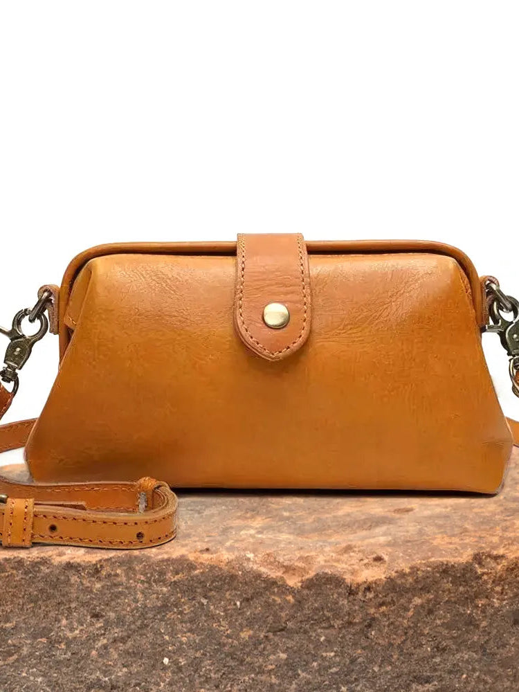 Sarah - Classic Leather Crossbody Bag for Women