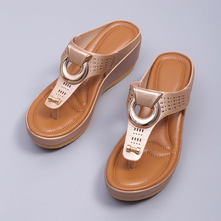 Solaire - Elevated Toe-Ring Sandals