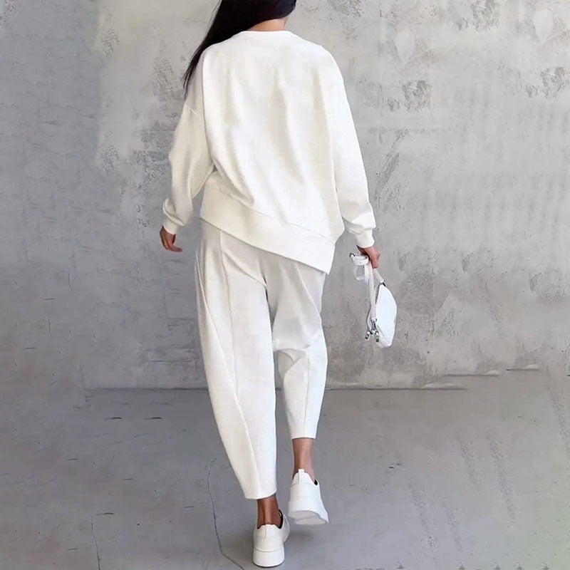 Laure I Comfortable Women's Outfit